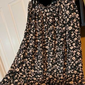 Green and Blue Floral Midi Skirt with Pockets